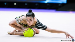 sr q raffaeli sofia ita sfe04824 copia simone ferraro ph